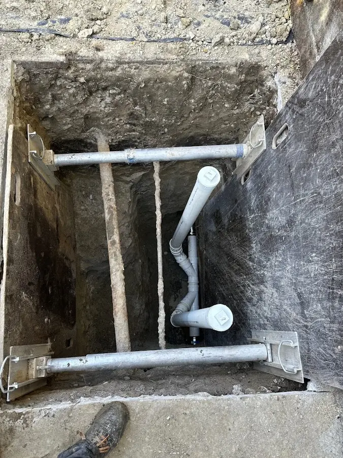 Experienced plumber completing Gas Line Repair work in Lakeview
